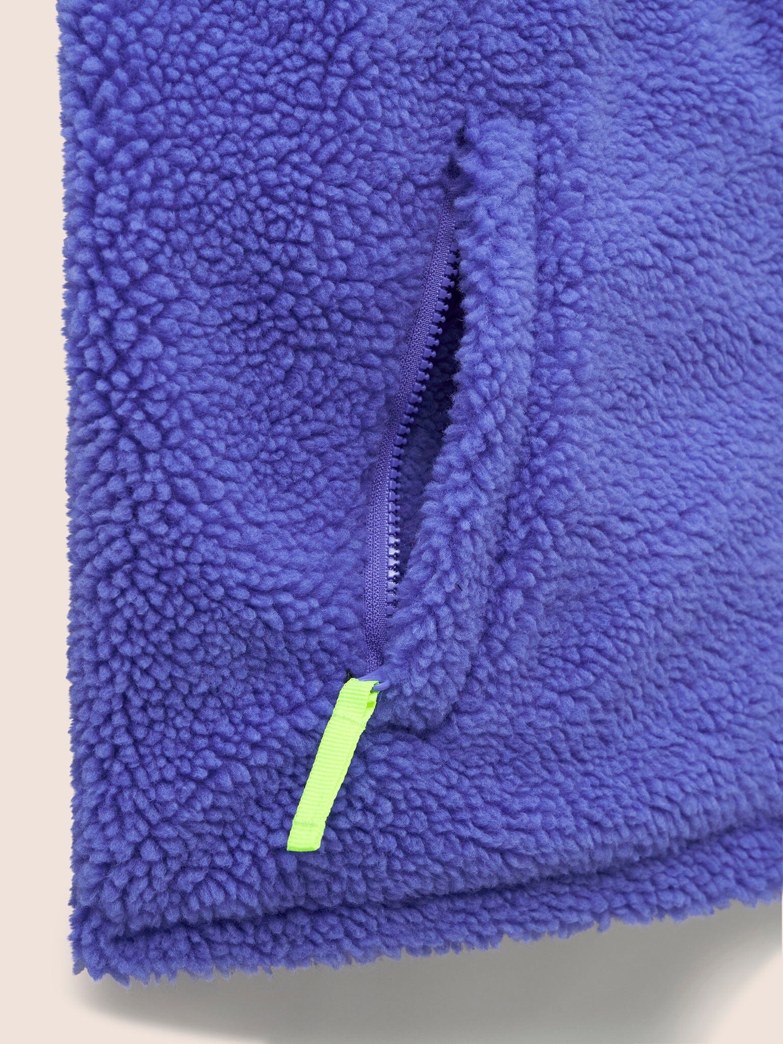 Harlem Recycled Fleece Gilet in Blue - Image 5