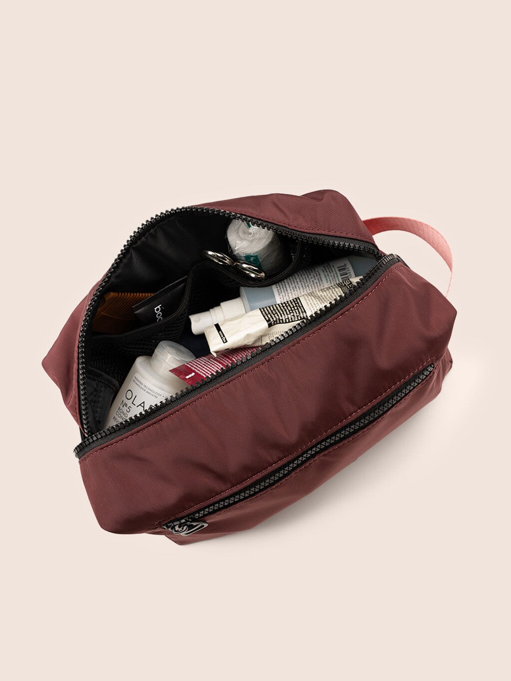 Snowdon Recycled Fabric Travel Washbag in Burgundy - Image 5